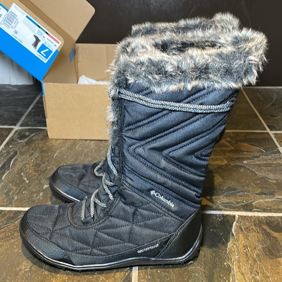 Columbia Women's Black Minx™ Mid III Boot sz 7 - Picture 3 of 15